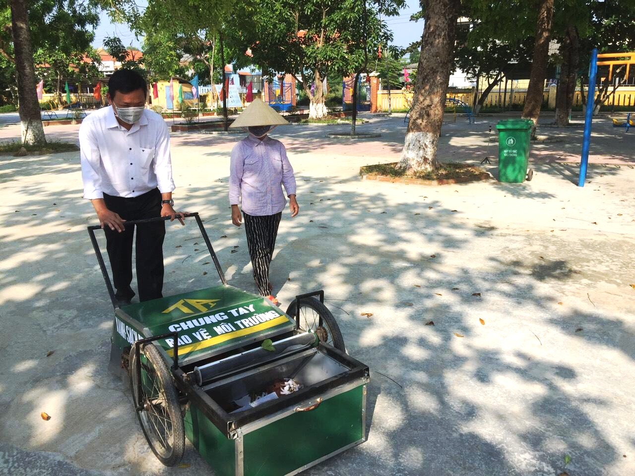 TP Bắc Giang thử nghiệm máy quét rác đường phố  Đăng trên báo Bắc Giang
