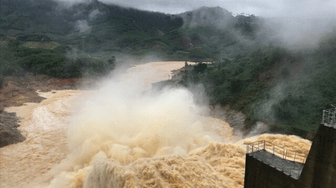 ĐB Quốc hội: Khi xây dựng thủy điện, trước tiên phải tránh thiệt hại cho dân