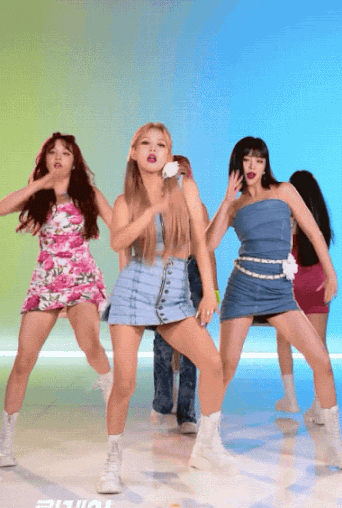 Stylist của (G)I-DLE bị chỉ trích dữ dội vì để các idol mặc trang phục hở nội y quá nhiều ảnh 2
