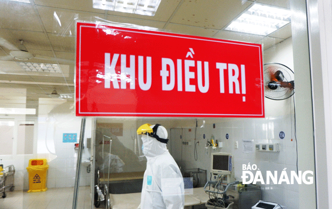 Đà Nẵng: Các khu cách ly COVID-19 đã đầy, xem xét việc thực hiện cách ly theo vùng ảnh 1