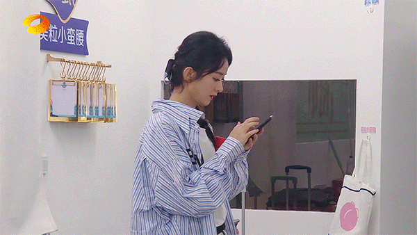 Nhà đài lên tiếng việc “chơi xấu” Triệu Lệ Dĩnh nhưng netizen nhất quyết không bỏ qua ảnh 1