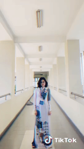 Khi thầy cô “đá sân” TikTok: Hài hước, đáng yêu đến mức học sinh chỉ muốn “gói mang về“! ảnh 1