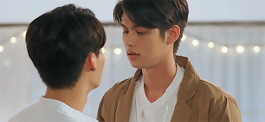 2gether The Series, bản nhạc thanh xuân ngân lên từ những trái tim biết yêu thương ảnh 2