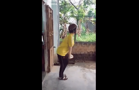 Quên "ngã sấp mặt" đi, trào lưu điệu nhảy Tom & Jerry cực "bá đạo" đang chiếm lĩnh mọi mặt trận ảnh 3