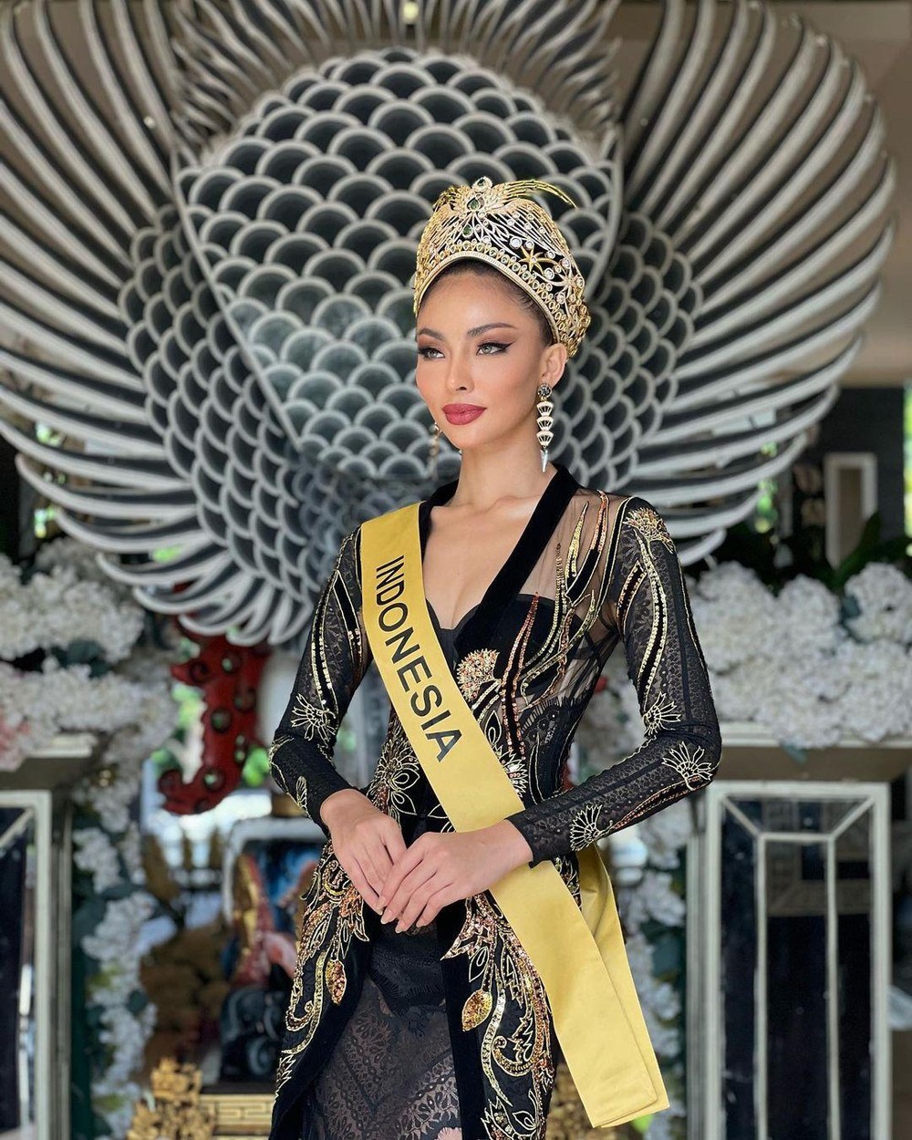 Nhan sắc người đẹp Indonesia khiến 15 thí sinh Hoa hậu Hòa bình dè ...