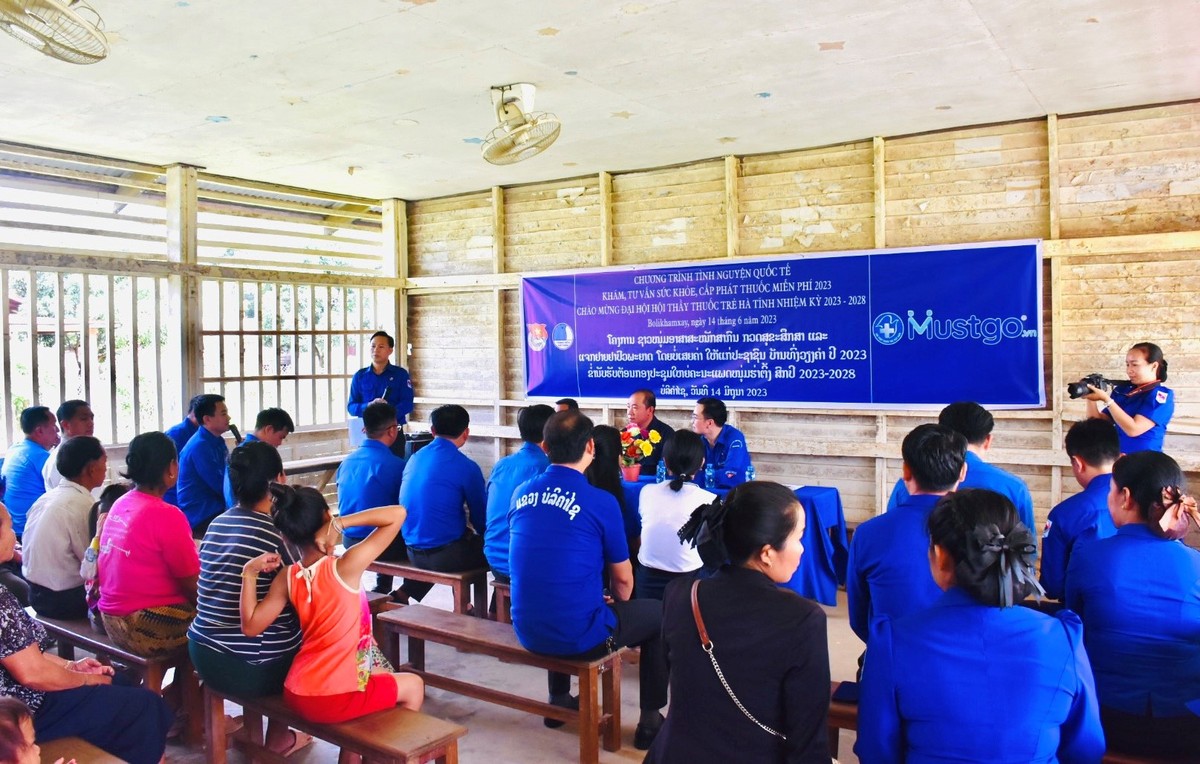 Tuổi trẻ Hà Tĩnh với hoạt động tình nguyện quốc tế trên nước bạn Lào ảnh 4
