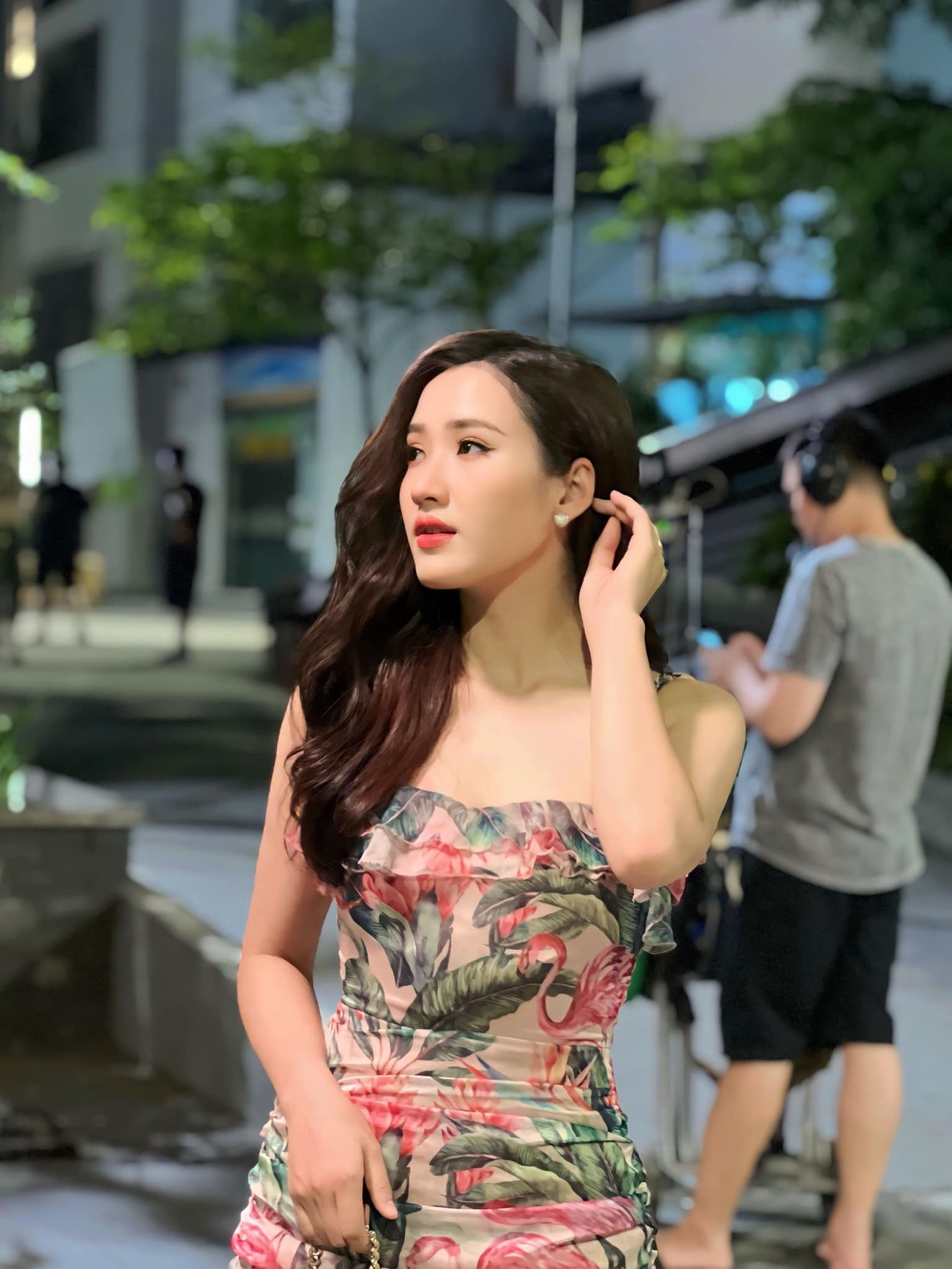 Đằng sau những cái tát của Nhung tiểu tam 'Làng trong phố' ảnh 4