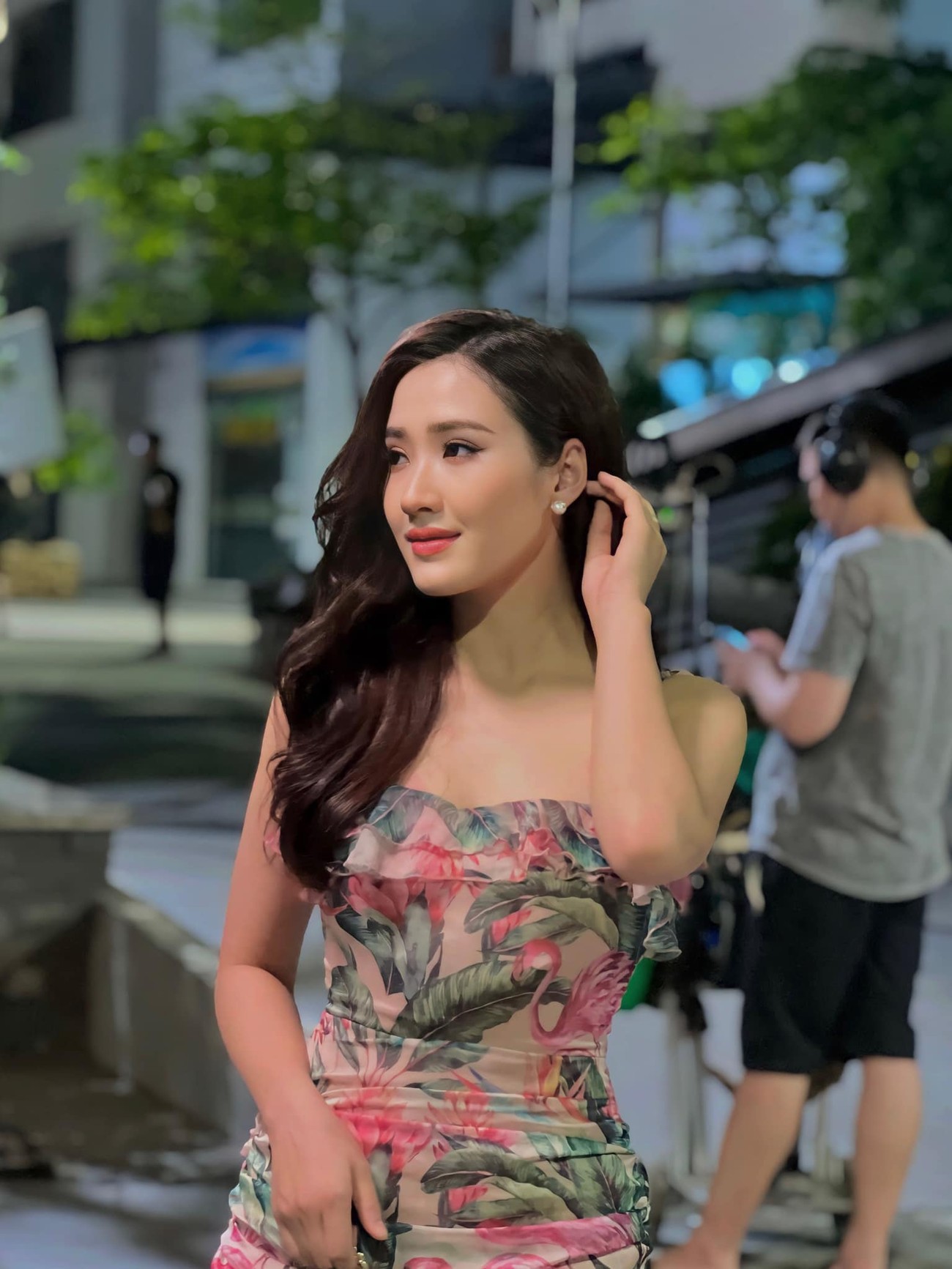 Đằng sau những cái tát của Nhung tiểu tam 'Làng trong phố' ảnh 3