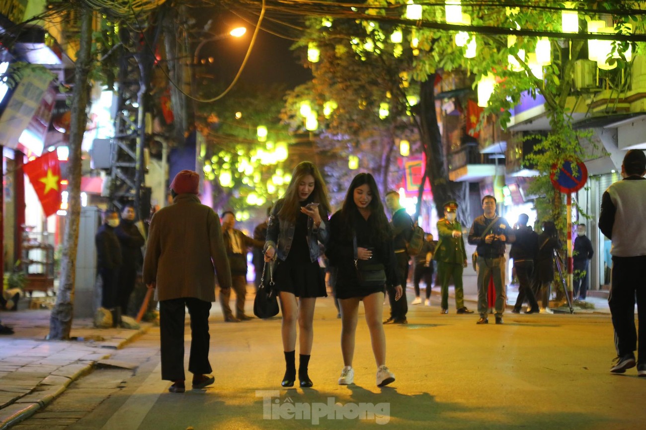Mở rộng phố đi bộ Hà Nội ngay trước thềm năm mới ảnh 10