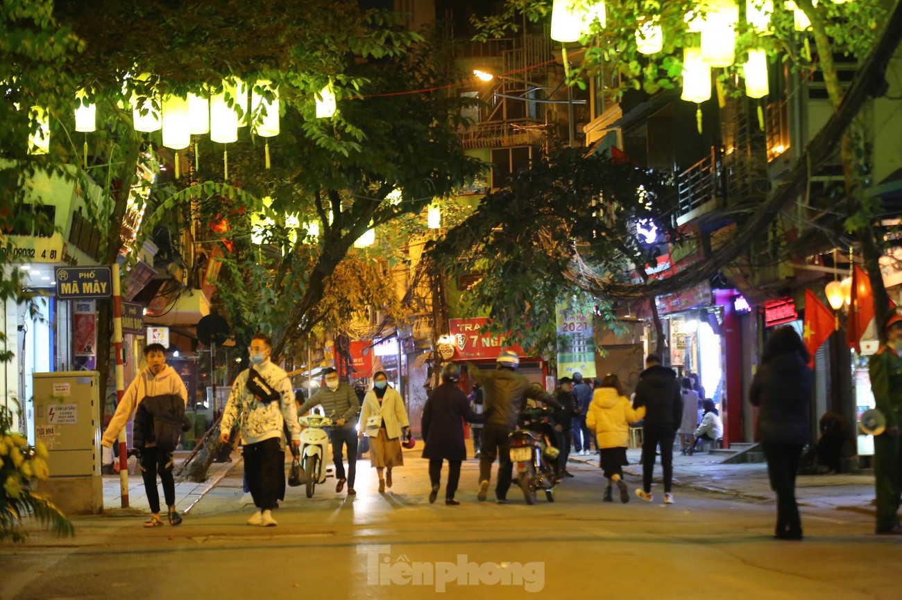 Mở rộng phố đi bộ Hà Nội ngay trước thềm năm mới ảnh 11