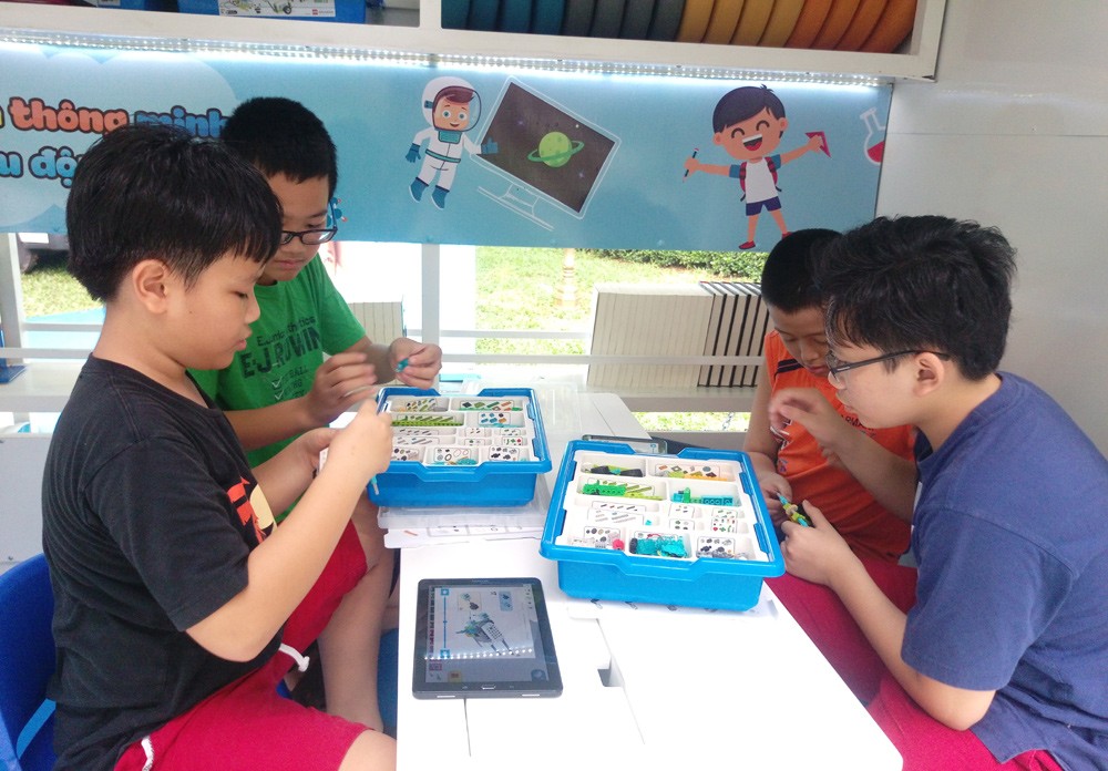 Thư viện thông minh giúp bạn nhỏ học STEM, phòng tránh xâm hại ảnh 2