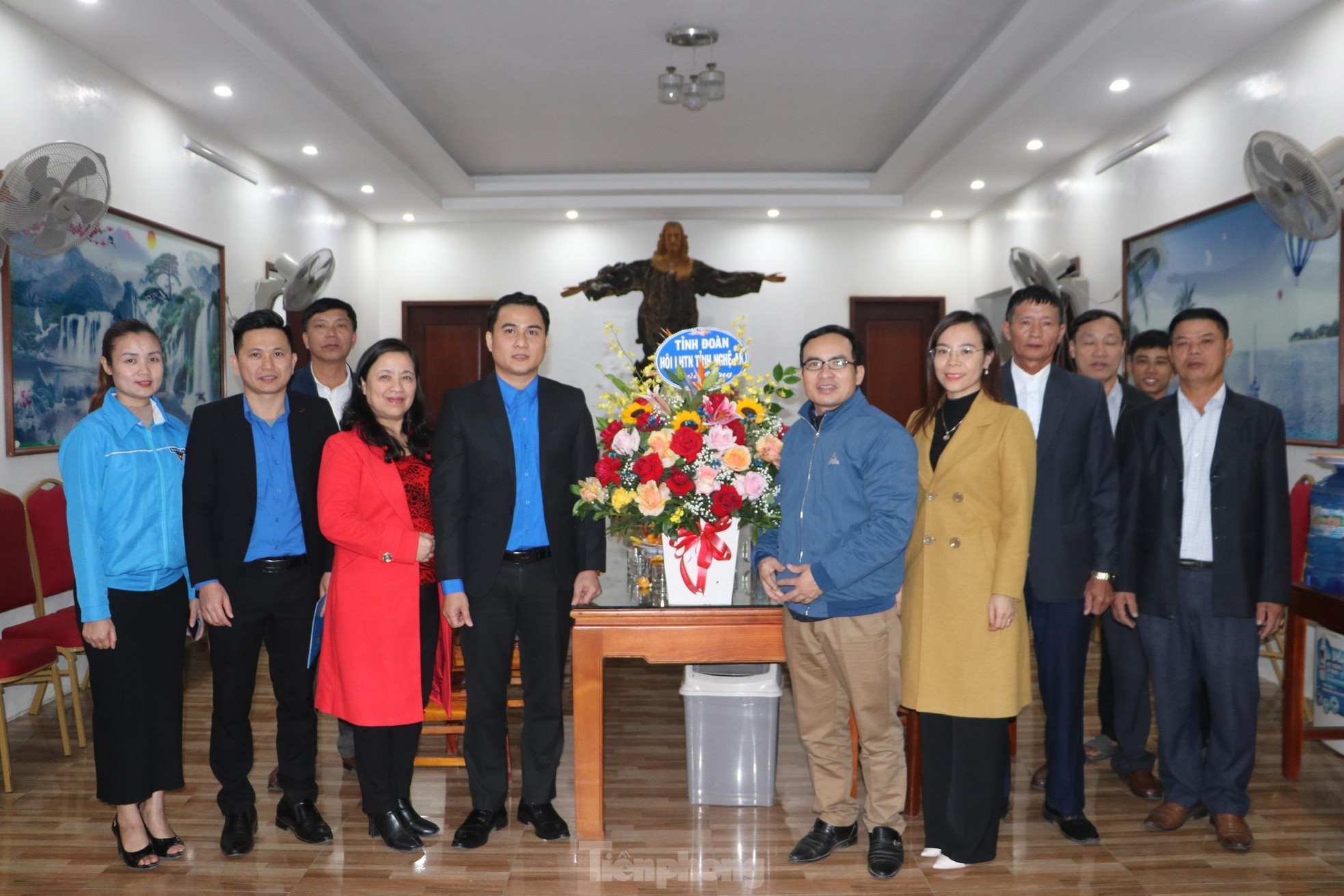 Tỉnh Đoàn, Hội LHTN tỉnh Nghệ An chúc mừng Giáng sinh 2022 ảnh 7