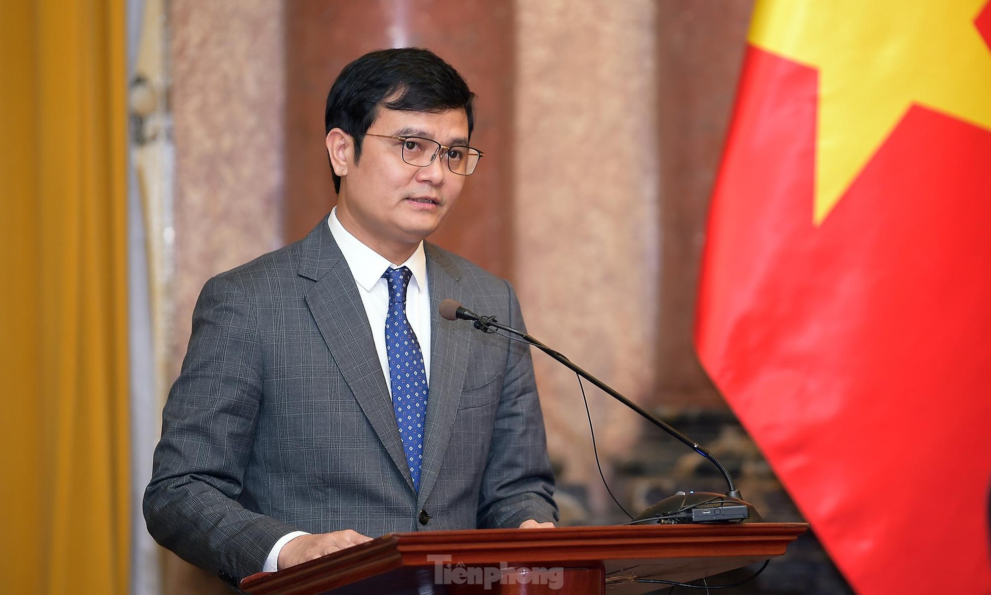 Chủ tịch nước Nguyễn Xuân Phúc gặp đoàn đại biểu Hội Doanh nhân trẻ Việt Nam ảnh 10