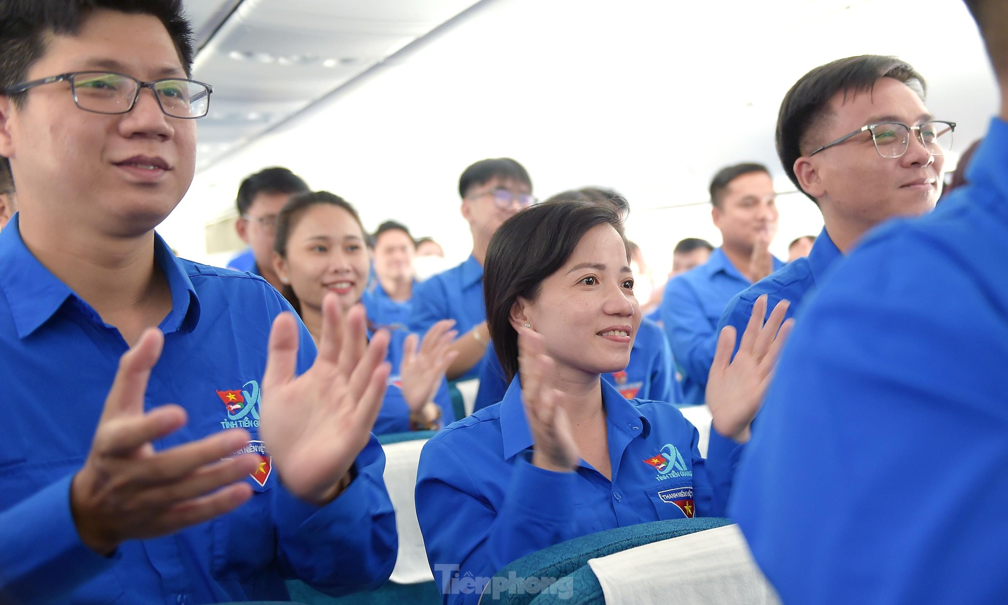 Chuyến bay vang vọng 'Sứ mệnh thanh niên' đưa đại biểu về dự Đại hội Đoàn toàn quốc XII ảnh 6