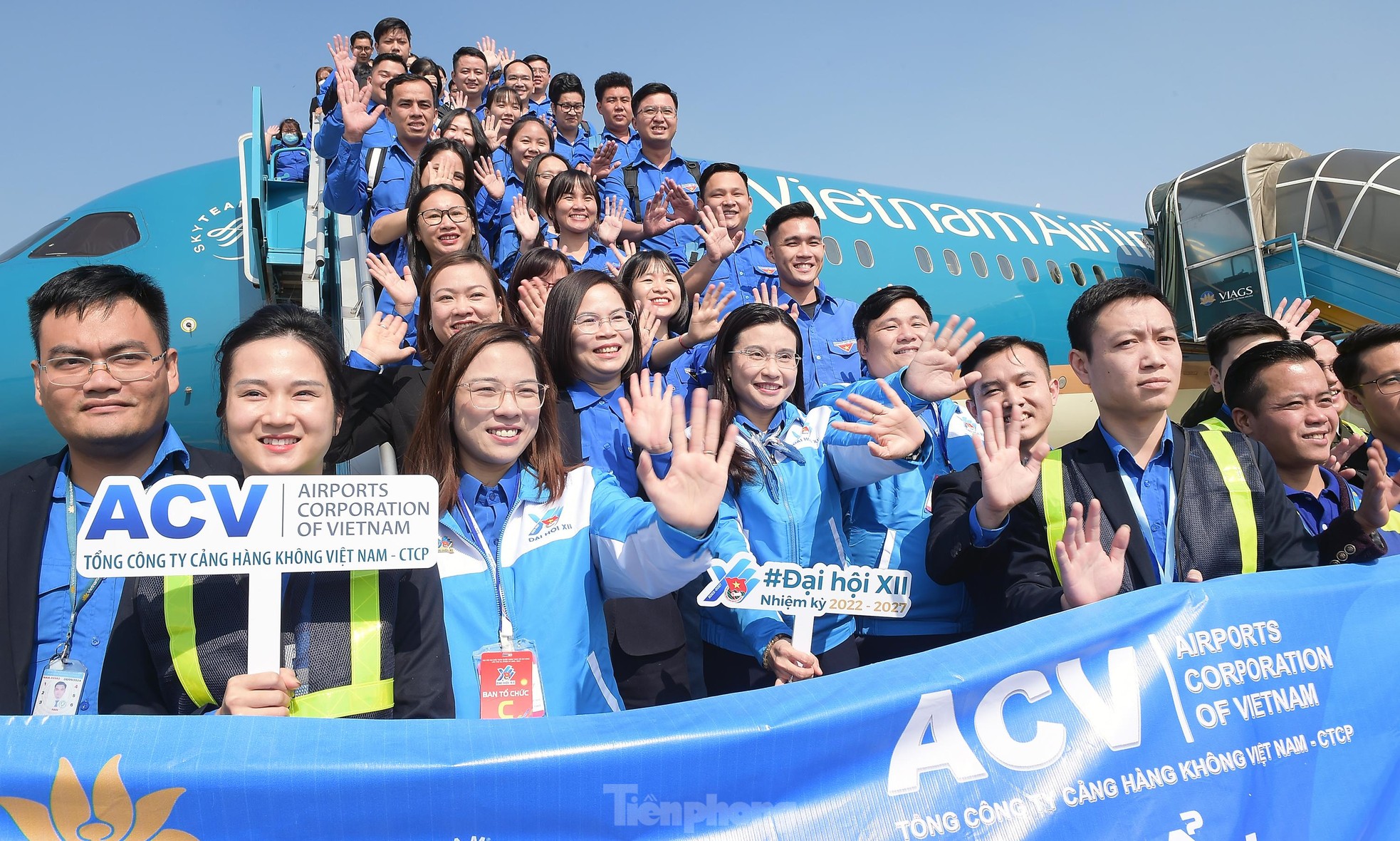 Chuyến bay vang vọng 'Sứ mệnh thanh niên' đưa đại biểu về dự Đại hội Đoàn toàn quốc XII ảnh 8