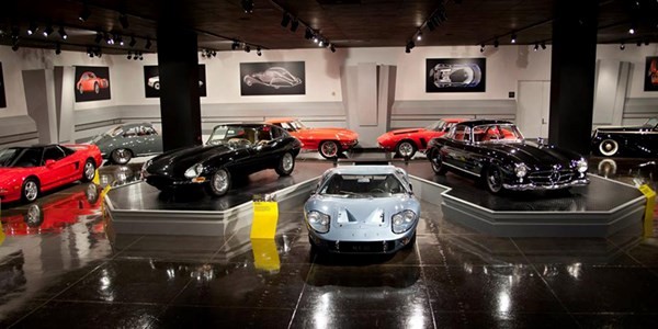 Lặng ngắm dàn siêu xe Jaguar trong ngày hội tụ ảnh 1