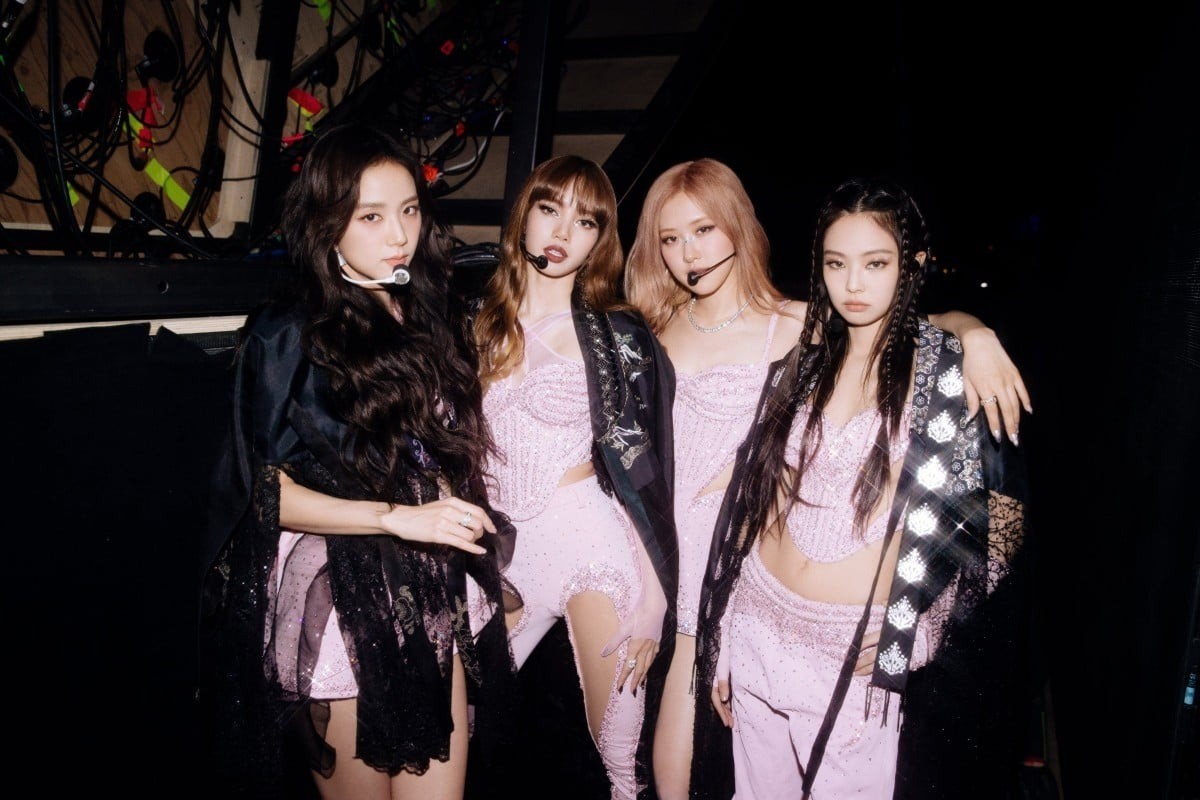 Trang phục đẹp nhất của BlackPink ảnh 1
