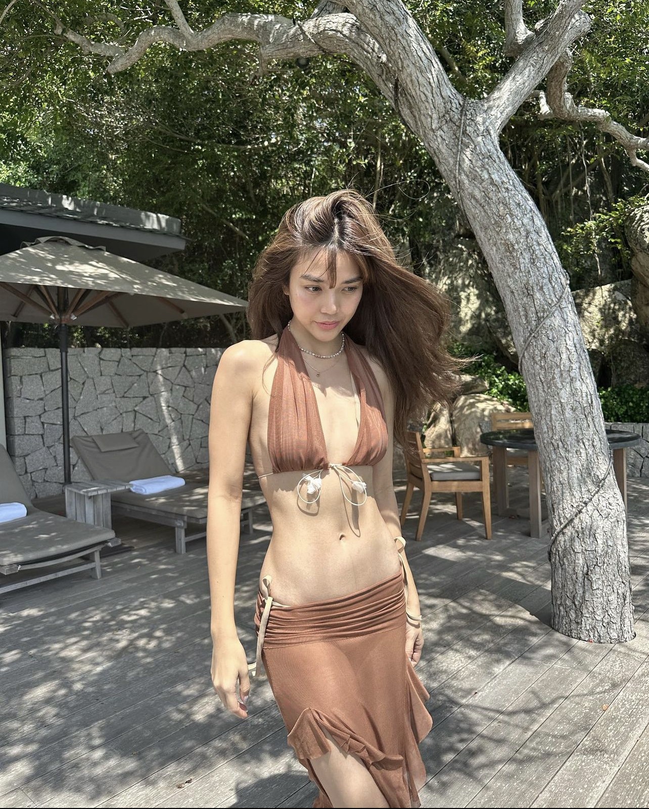 Mỹ nhân Thái Lan diện bikini thả dáng ở biển Ninh Thuận ảnh 14