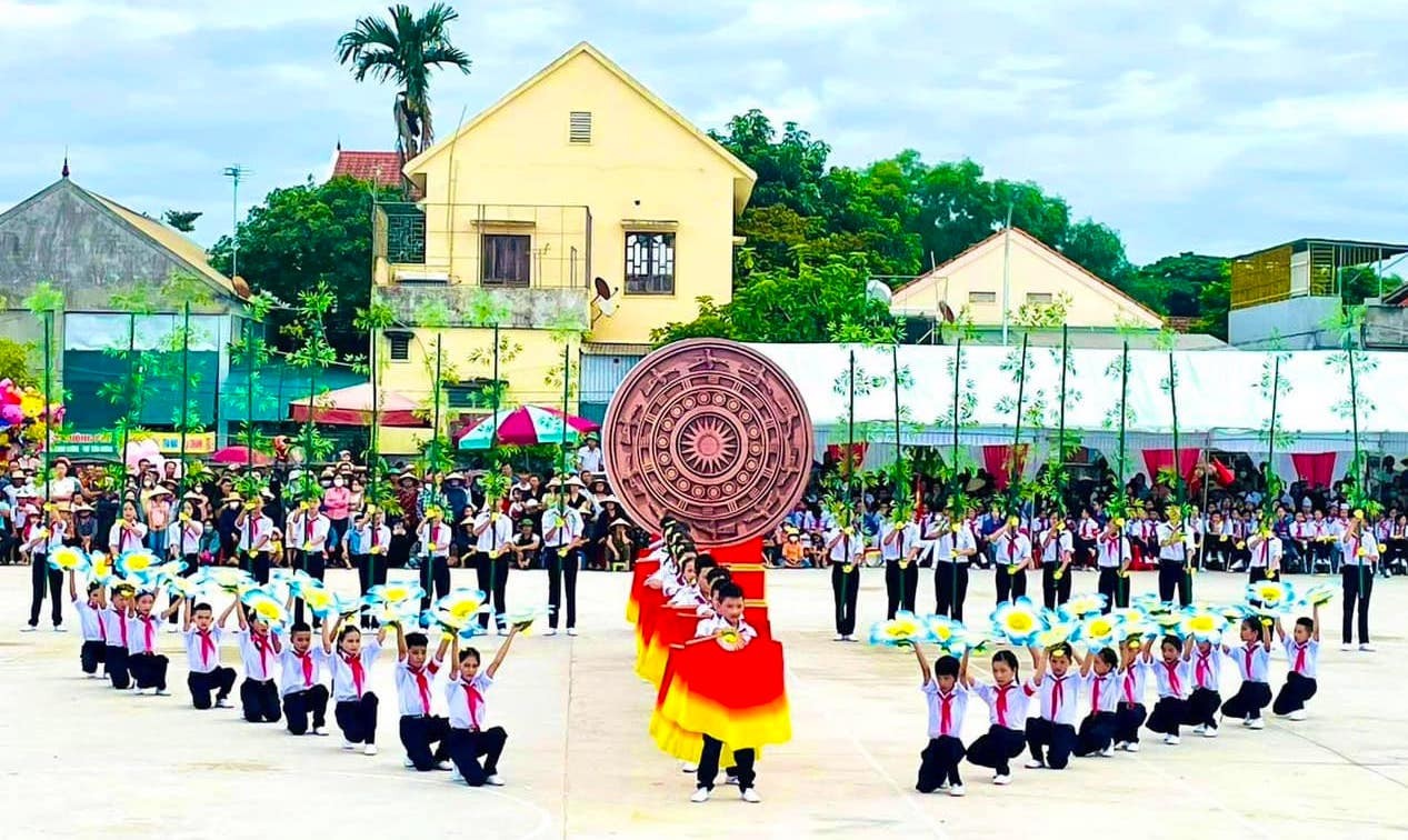 Thiếu nhi Nghệ An đồng diễn nghi thức đội ảnh 3