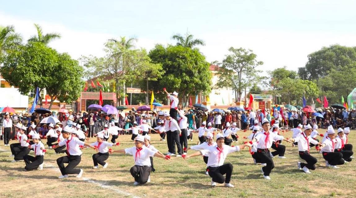 Thiếu nhi Nghệ An đồng diễn nghi thức đội ảnh 16