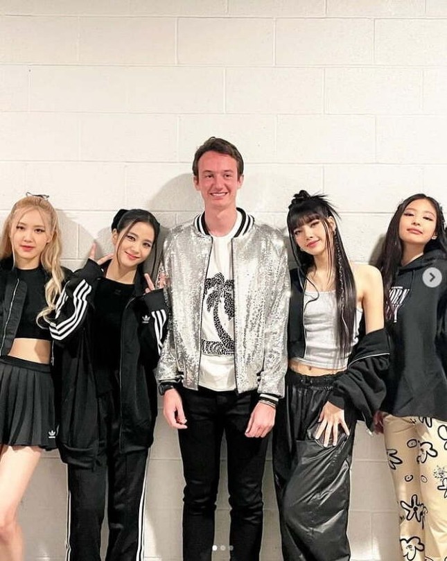 Showbiz 12/8: Bức ảnh Phùng Ngọc Huy và con gái sau 8 năm gây xúc động ảnh 4