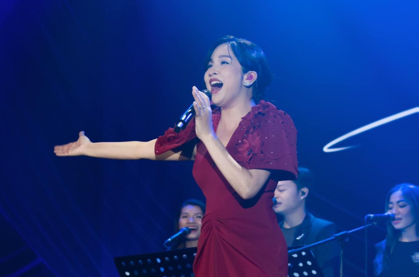 Showbiz 7/9: Mỹ Linh thừa nhận nhảy kém, có thể gây cười ở show Đạp gió 2023 ảnh 1
