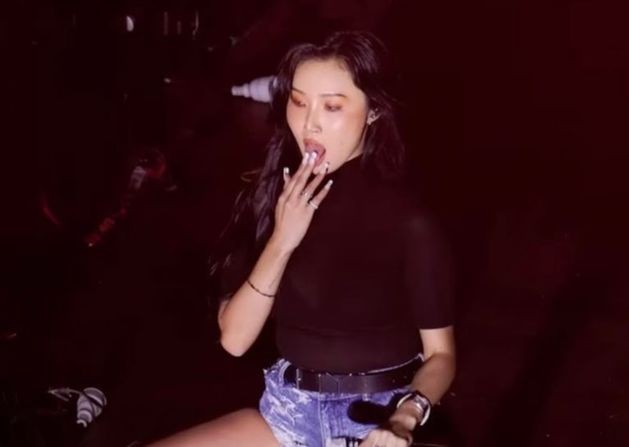 Showbiz 11/9: Màn chào hỏi của Siu Black và Mỹ Tâm tại Vietnam Idol gây chú ý ảnh 4