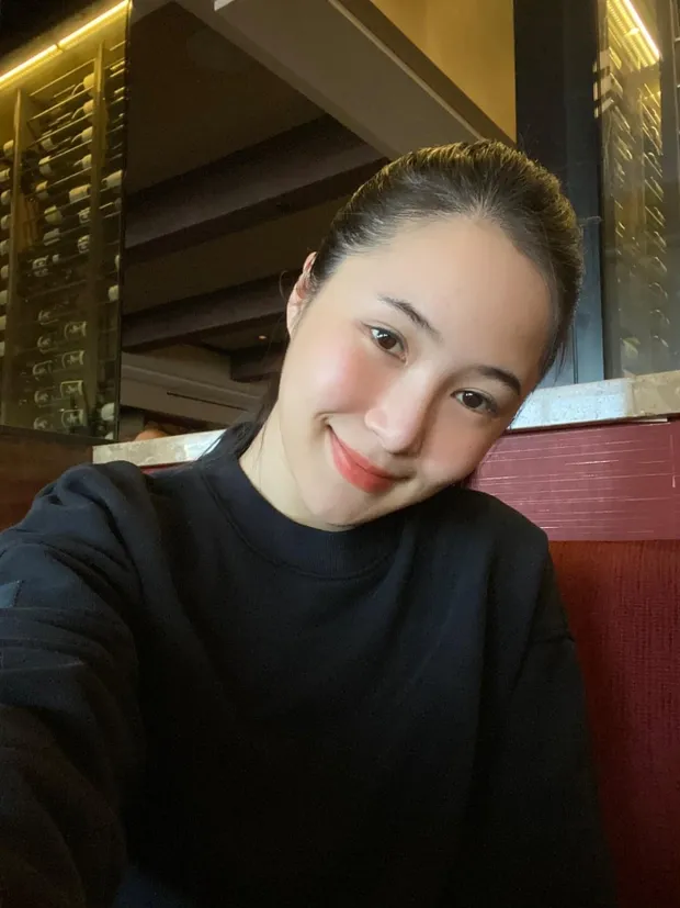 Showbiz 12/9: Hương Tràm về Việt Nam sau 4 năm sống tại Mỹ ảnh 1