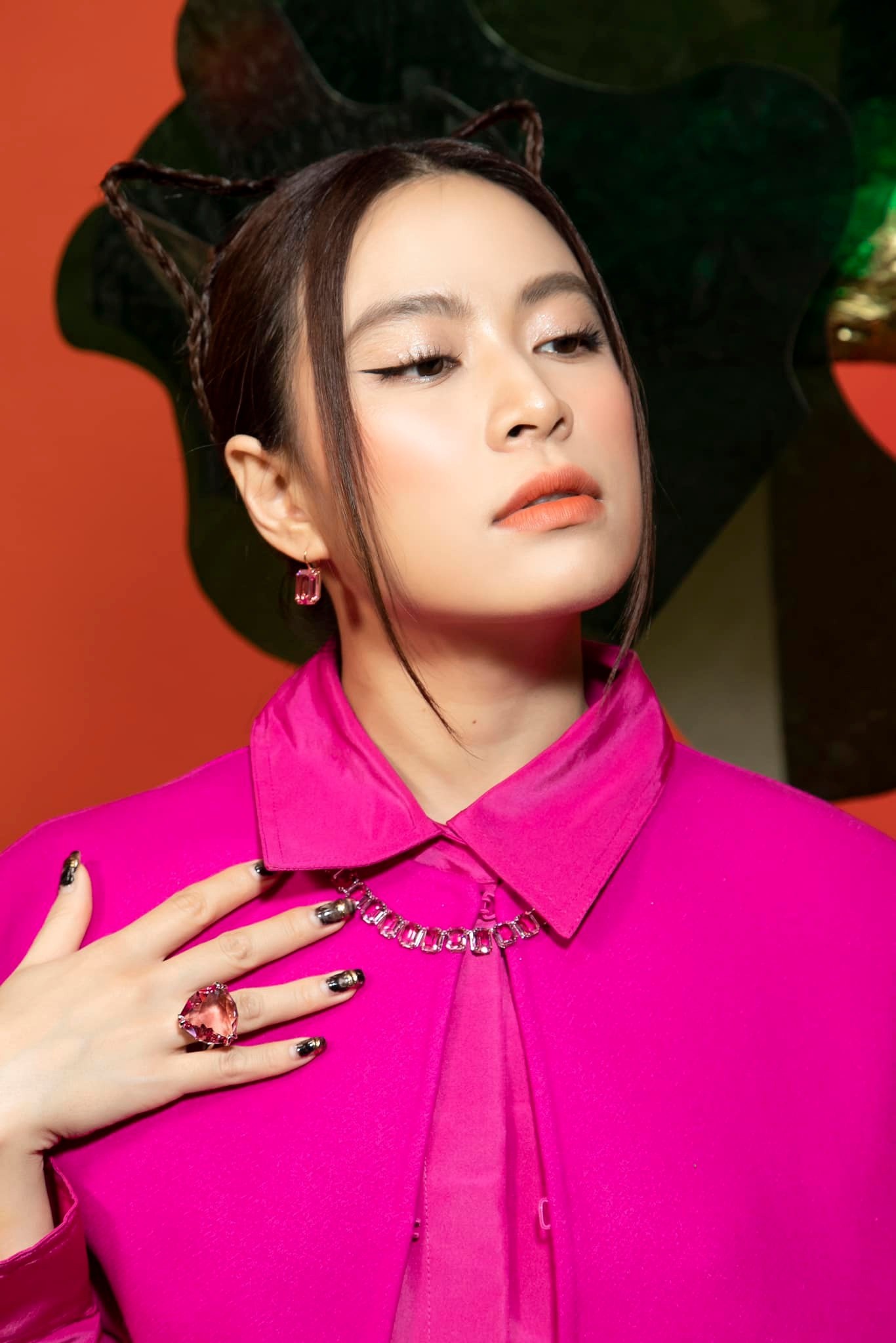 Hoàng Thùy Linh xin lỗi hời hợt và vu vơ ảnh 2