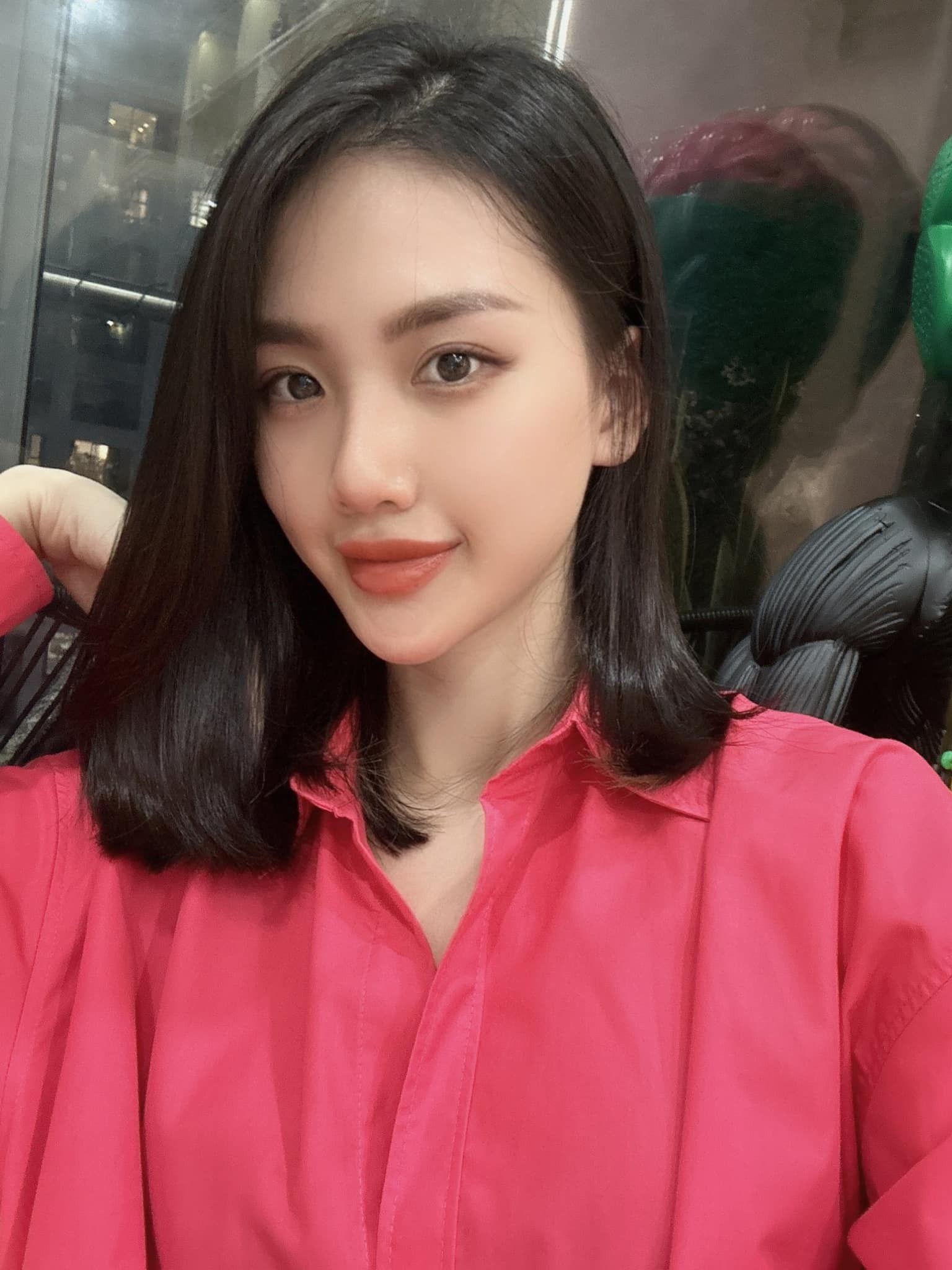 Ảnh đời thường nóng bỏng của Bùi Quỳnh Hoa vừa đăng quang Miss Universe Vietnam ảnh 5