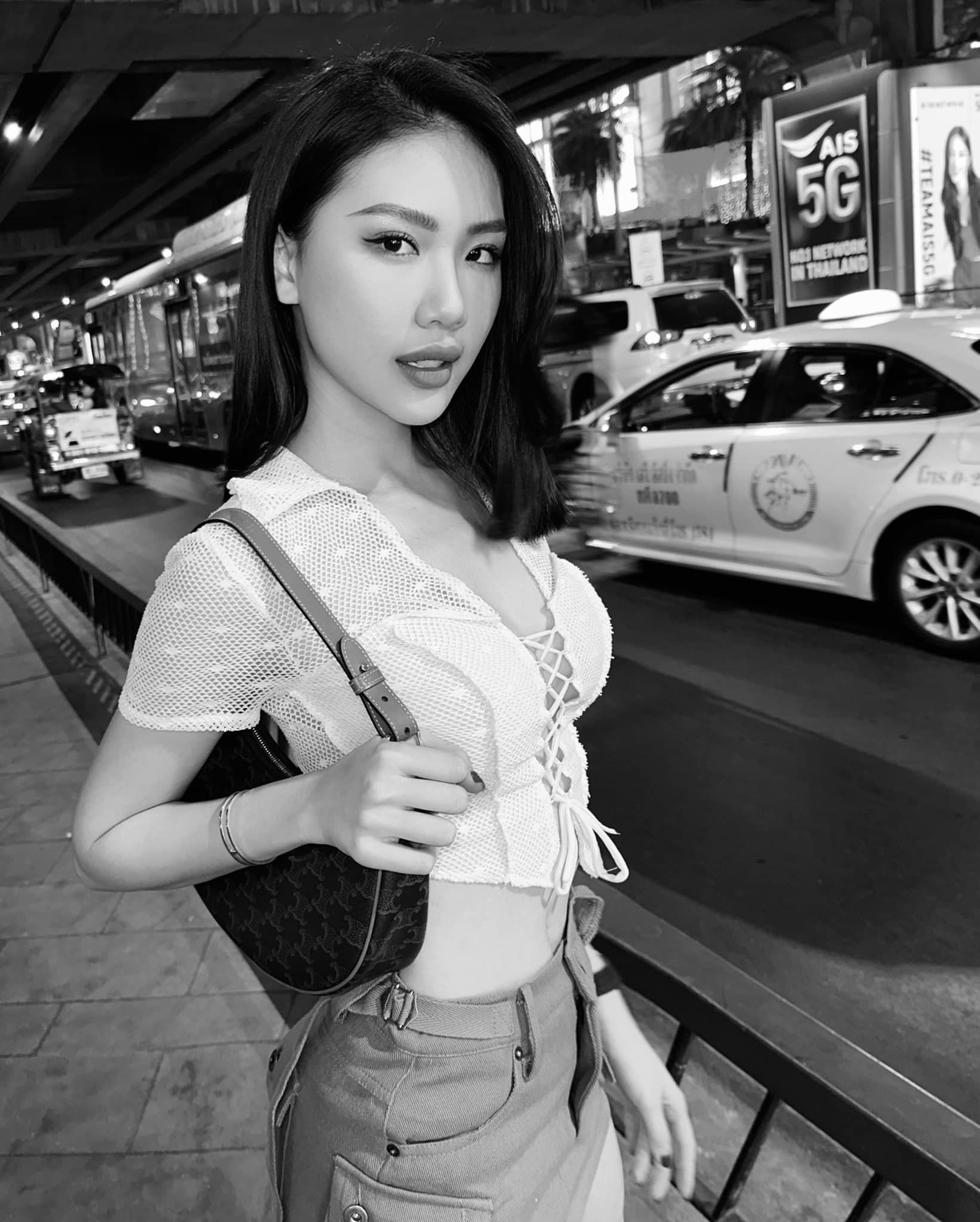 Ảnh đời thường nóng bỏng của Bùi Quỳnh Hoa vừa đăng quang Miss Universe Vietnam ảnh 8