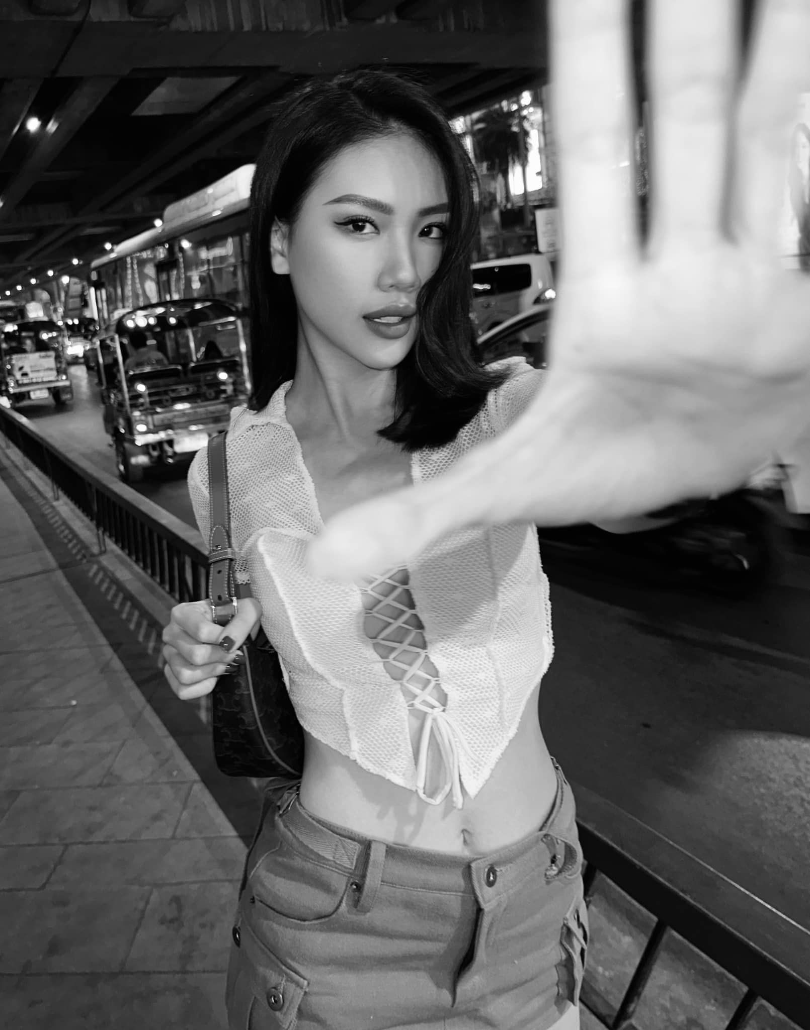 Ảnh đời thường nóng bỏng của Bùi Quỳnh Hoa vừa đăng quang Miss Universe Vietnam ảnh 7