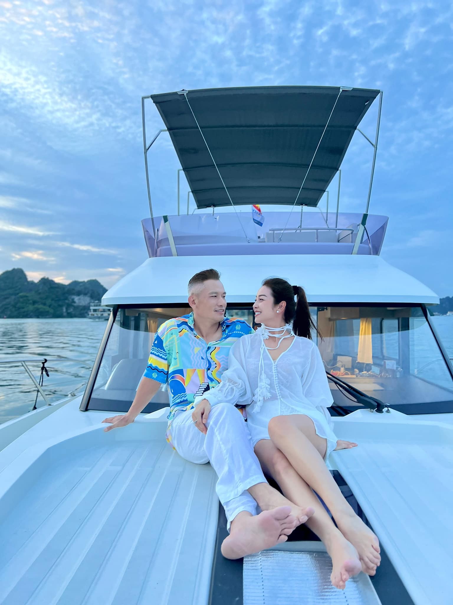 Showbiz 30/9: 14 năm hôn nhân của Jennifer Phạm và chồng doanh nhân ảnh 3