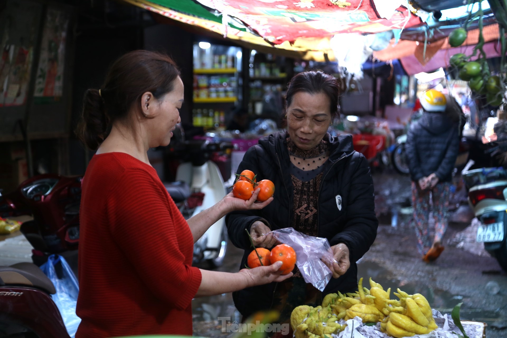 Vàng mã ế ẩm ngày rằm tháng Giêng ảnh 2