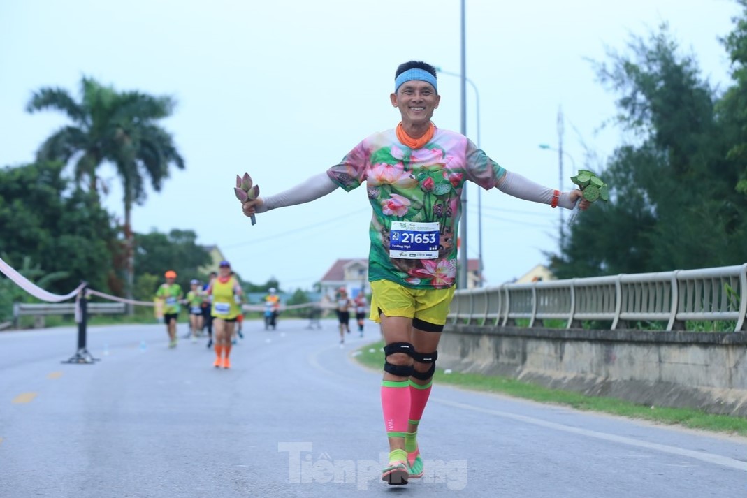 Hơn 4.000 runner chinh phục những cung đường đẹp nhất xứ Nghệ ảnh 7
