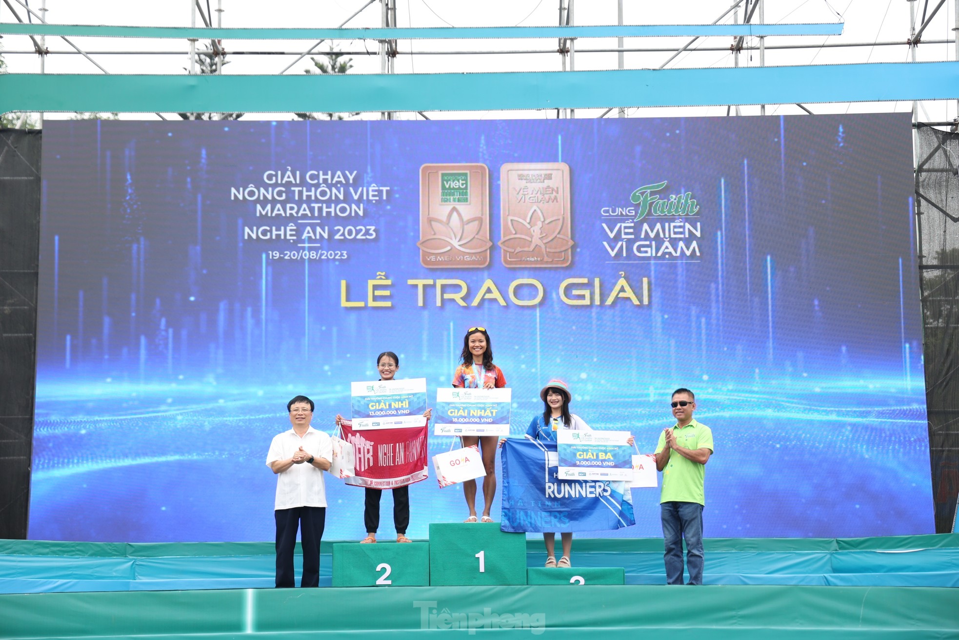 Hơn 4.000 runner chinh phục những cung đường đẹp nhất xứ Nghệ ảnh 13