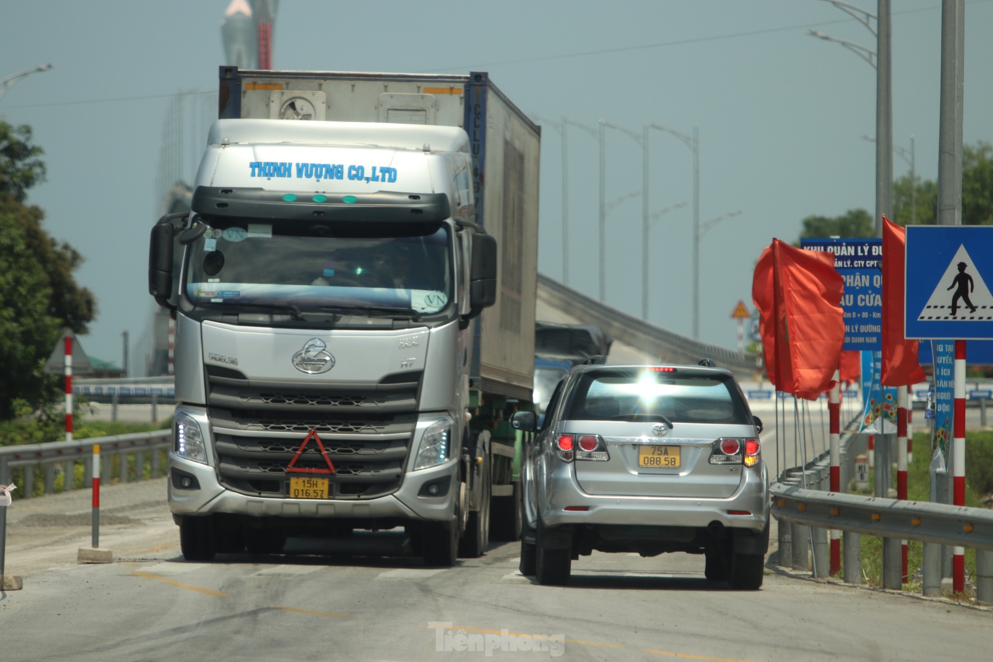 Xe tải trọng lớn 'cày' đường ven biển Nghệ An - Hà Tĩnh để né trạm thu phí? ảnh 20
