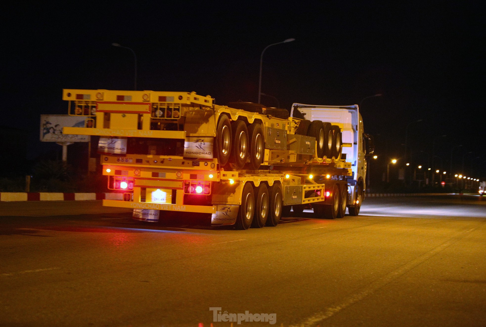 Xe tải trọng lớn 'cày' đường ven biển Nghệ An - Hà Tĩnh để né trạm thu phí? ảnh 8