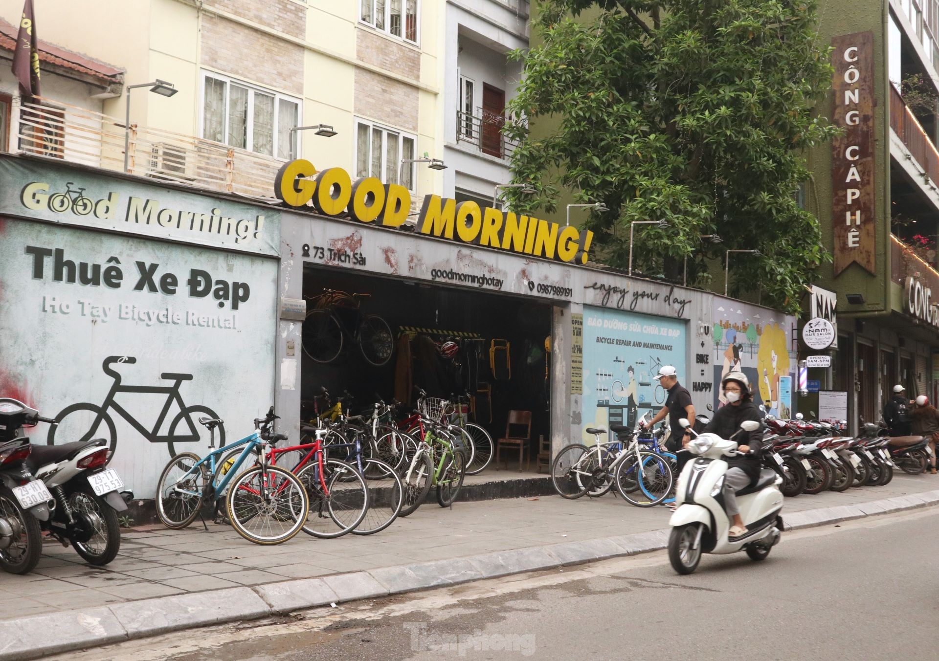 Dịch vụ cho thuê xe đạp ở hồ Tây 'vào mùa', kiếm tiền triệu mỗi ngày ảnh 4