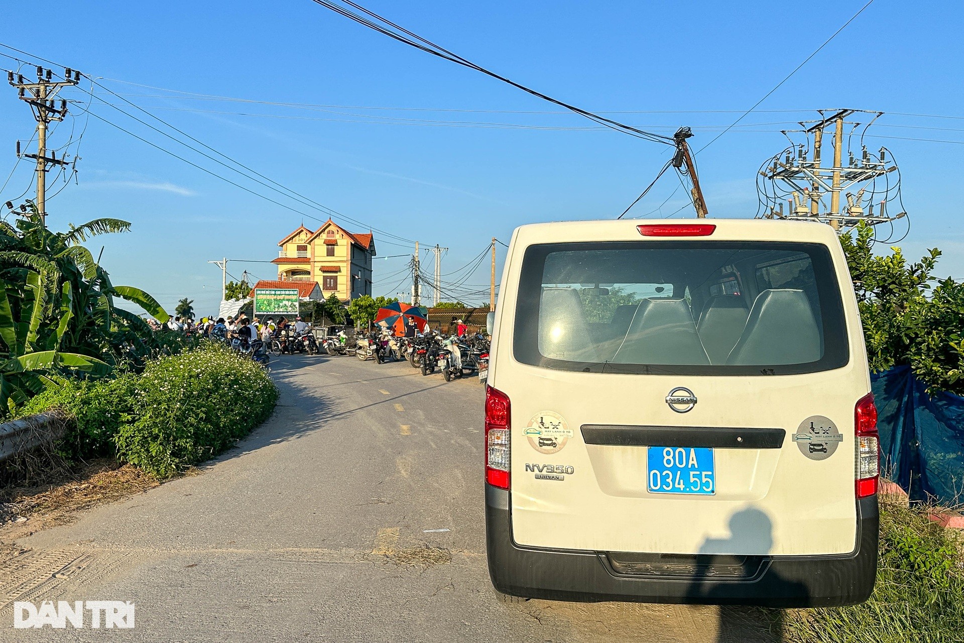 Vụ bé 21 tháng tuổi nghi bị bắt cóc, sát hại: Lời kể của người dân tại hiện trường ảnh 2