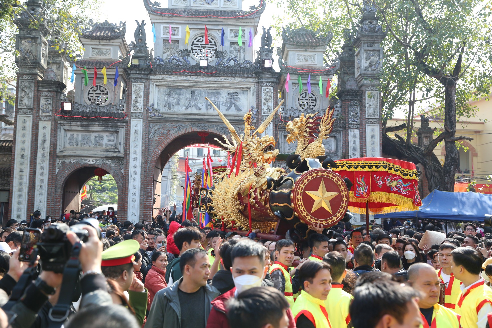 Tưng bừng lễ hội rước pháo khổng lồ ở làng Đồng Kỵ ảnh 8