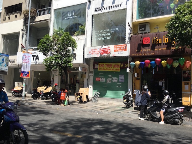 Mặt bằng 'tiền tỷ' bỏ hoang ở Sài Gòn vì dịch Covid-19 ảnh 4
