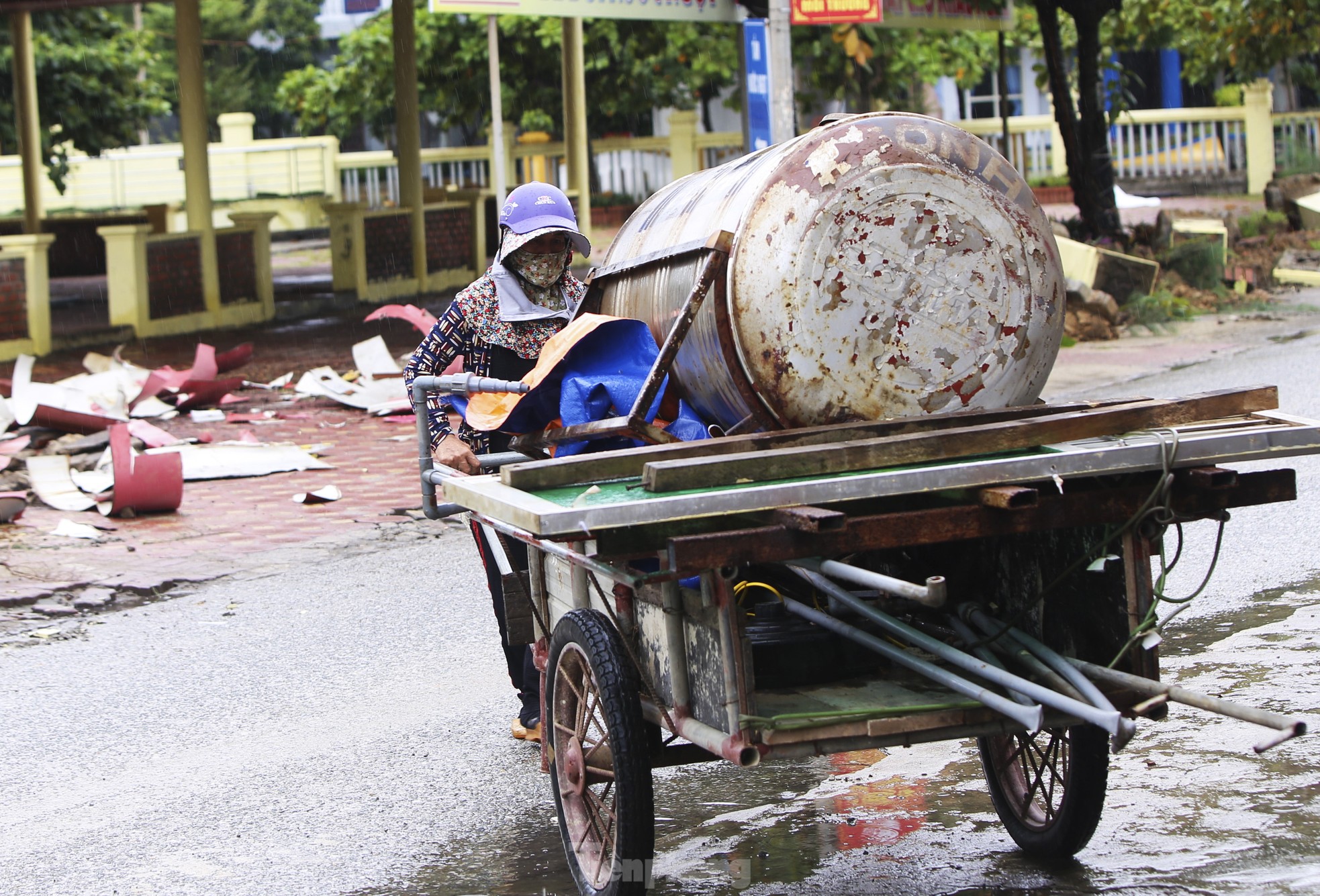 Giải toả loạt ki-ốt chắn biển Thiên Cầm ảnh 17