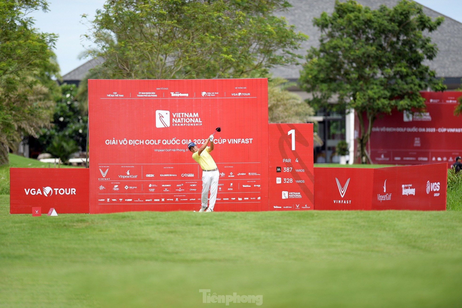 Golfer thử sân, sẵn sàng tranh tài tại Giải Vô địch Golf Quốc gia năm 2023 - Cúp VinFast ảnh 1