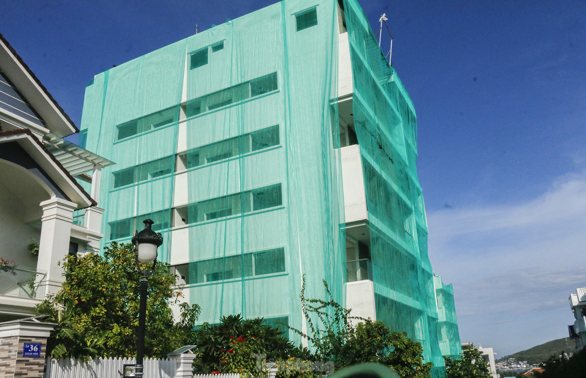 Cận cảnh 'cắt ngọn' loạt biệt thự cao cấp Ocean View Nha Trang ảnh 3