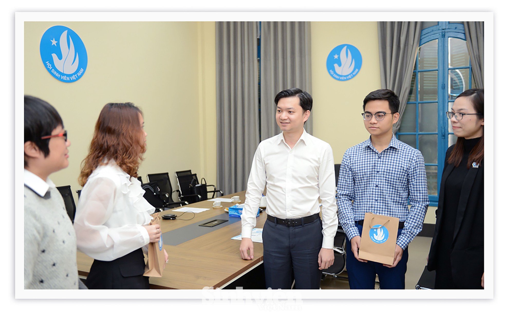Sinh viên Việt Nam 'Tiên phong' tham gia Chuyển đổi số quốc gia ảnh 4