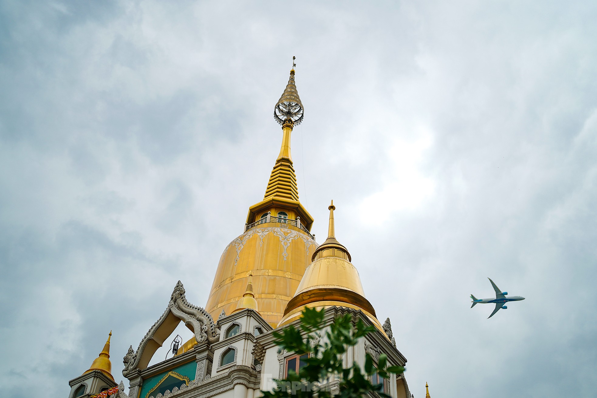 Khách thập phương du xuân tại ngôi chùa 'không nhang khói' tuyệt đẹp ở TPHCM ảnh 5