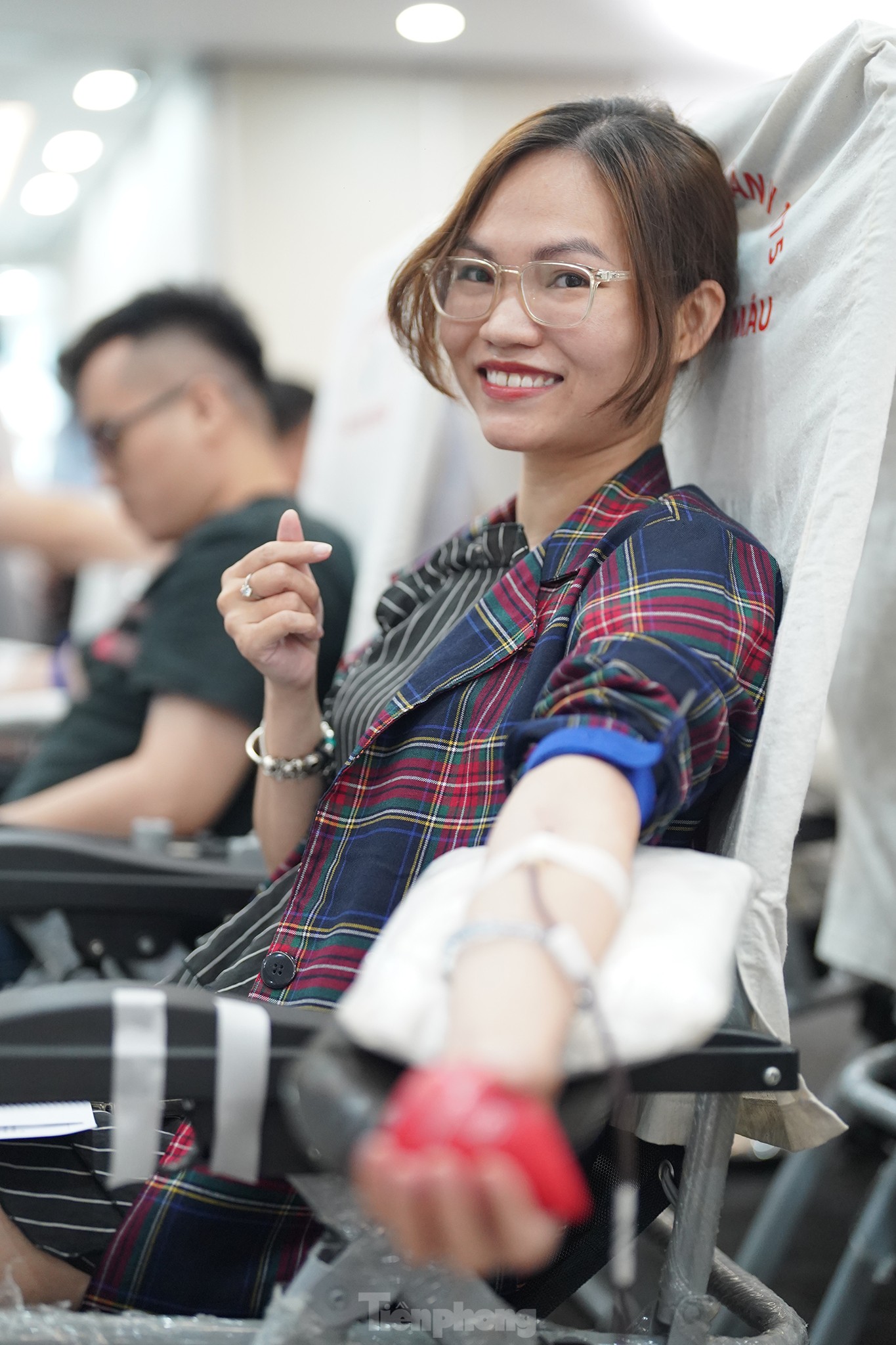 Sôi nổi ngày hội hiến máu Chủ nhật Đỏ tại trụ sở công ty Amway Việt Nam ảnh 12