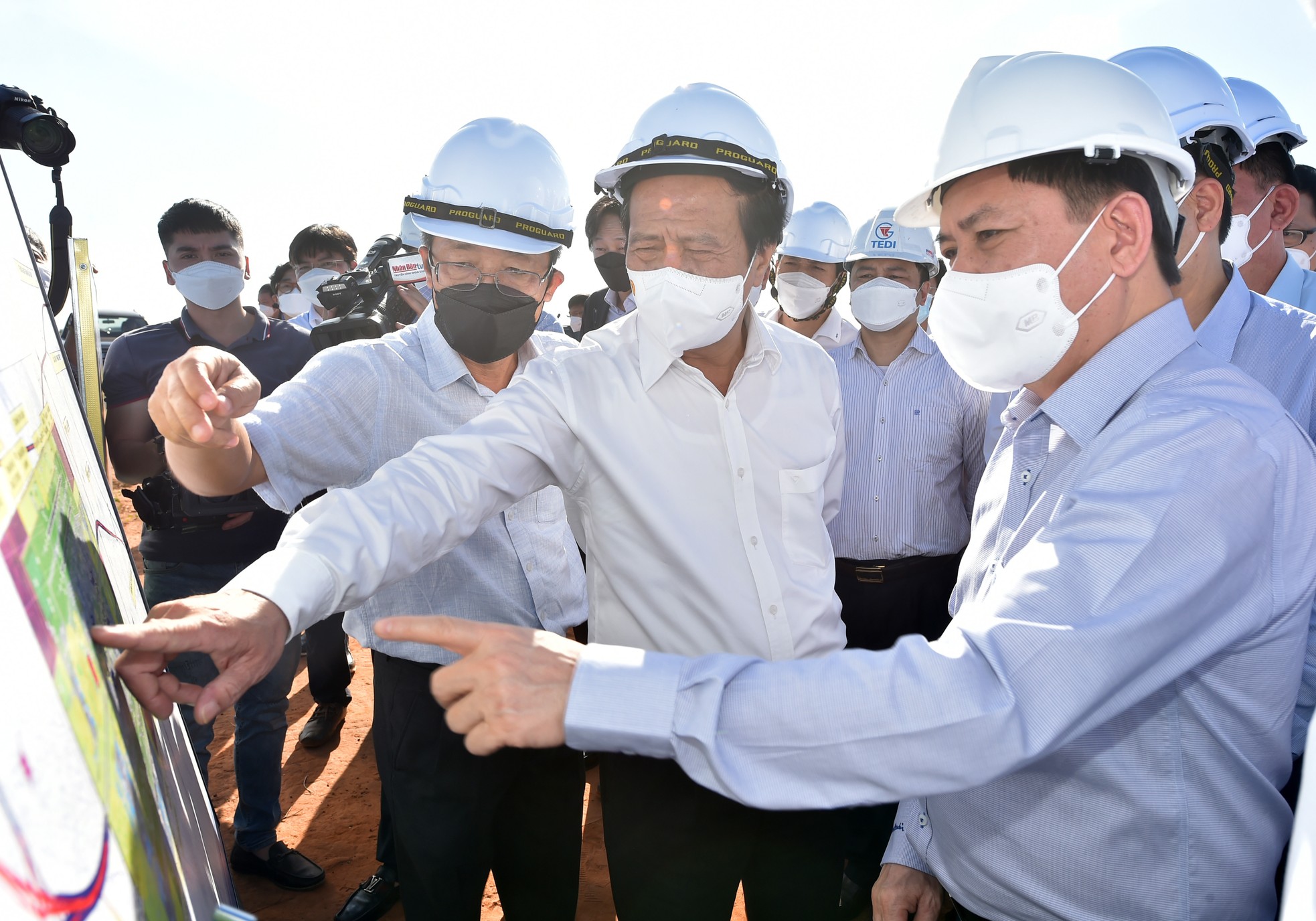 Phó Thủ tướng Lê Văn Thành và những dự án chạy đua với thời gian ảnh 2
