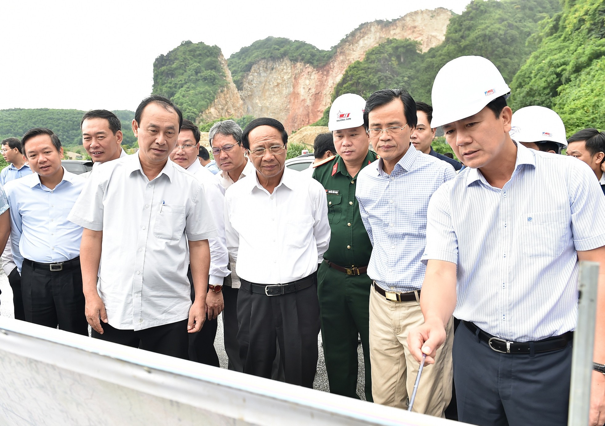 Phó Thủ tướng Lê Văn Thành và những dự án chạy đua với thời gian ảnh 3